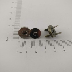 Magnēti 14 mm, 10 gb.